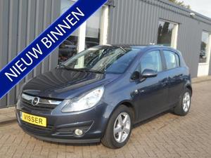 Opel Corsa 1.2 16V COSMO